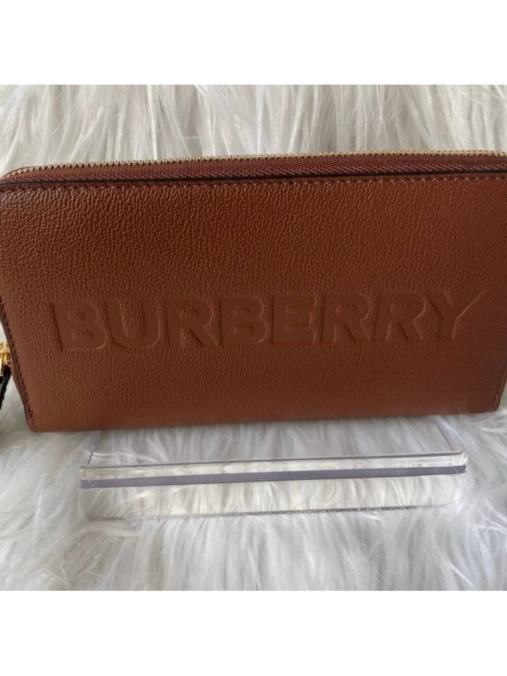 Burberry Elmore Leather Zip Around Wallet - Picture 7 of 11